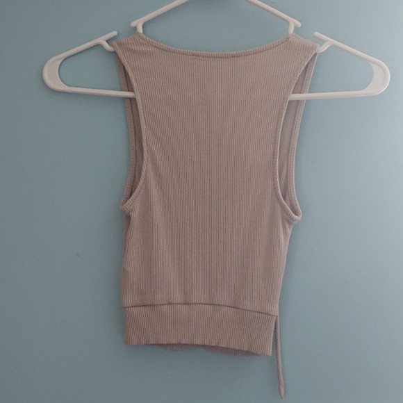 Forever21 Tan Crop top - Picture 2 of 4